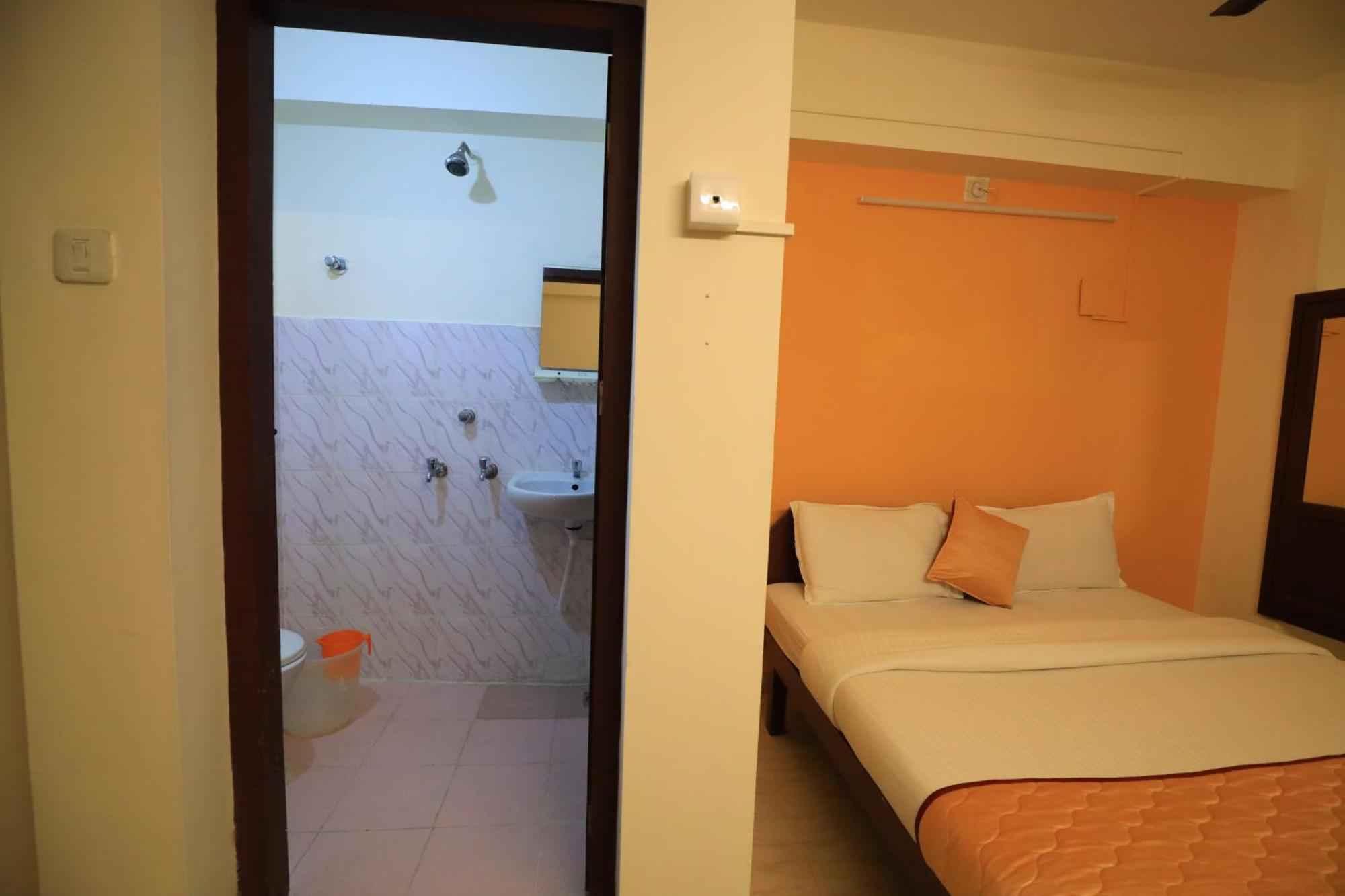 Hotel Gamas Inn Thiruvananthapuram Zewnętrze zdjęcie